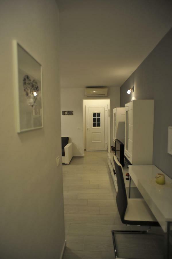 Apartment Stefania Rovinj Exterior photo